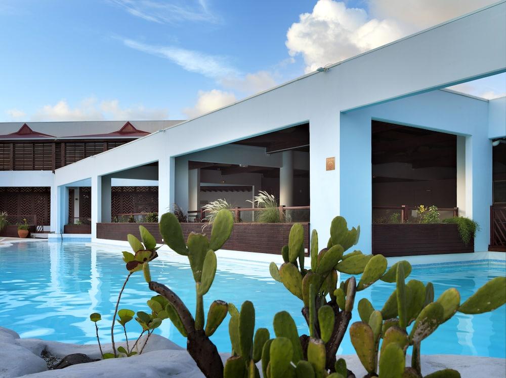 Le Manganao Aparthotel Saint-Francois  Exterior photo