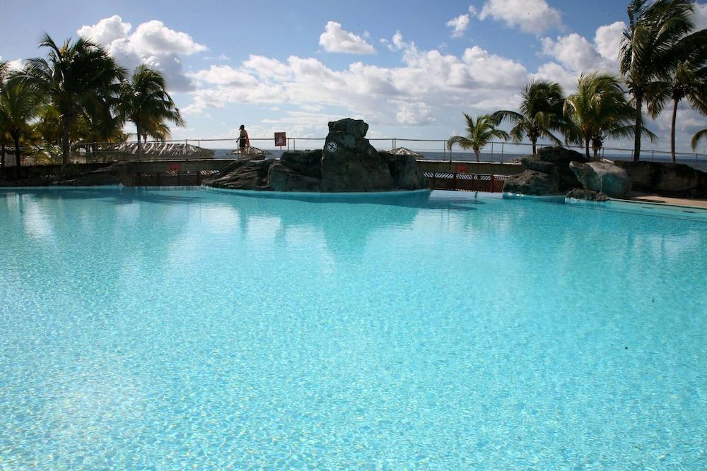 Le Manganao Aparthotel Saint-Francois  Exterior photo