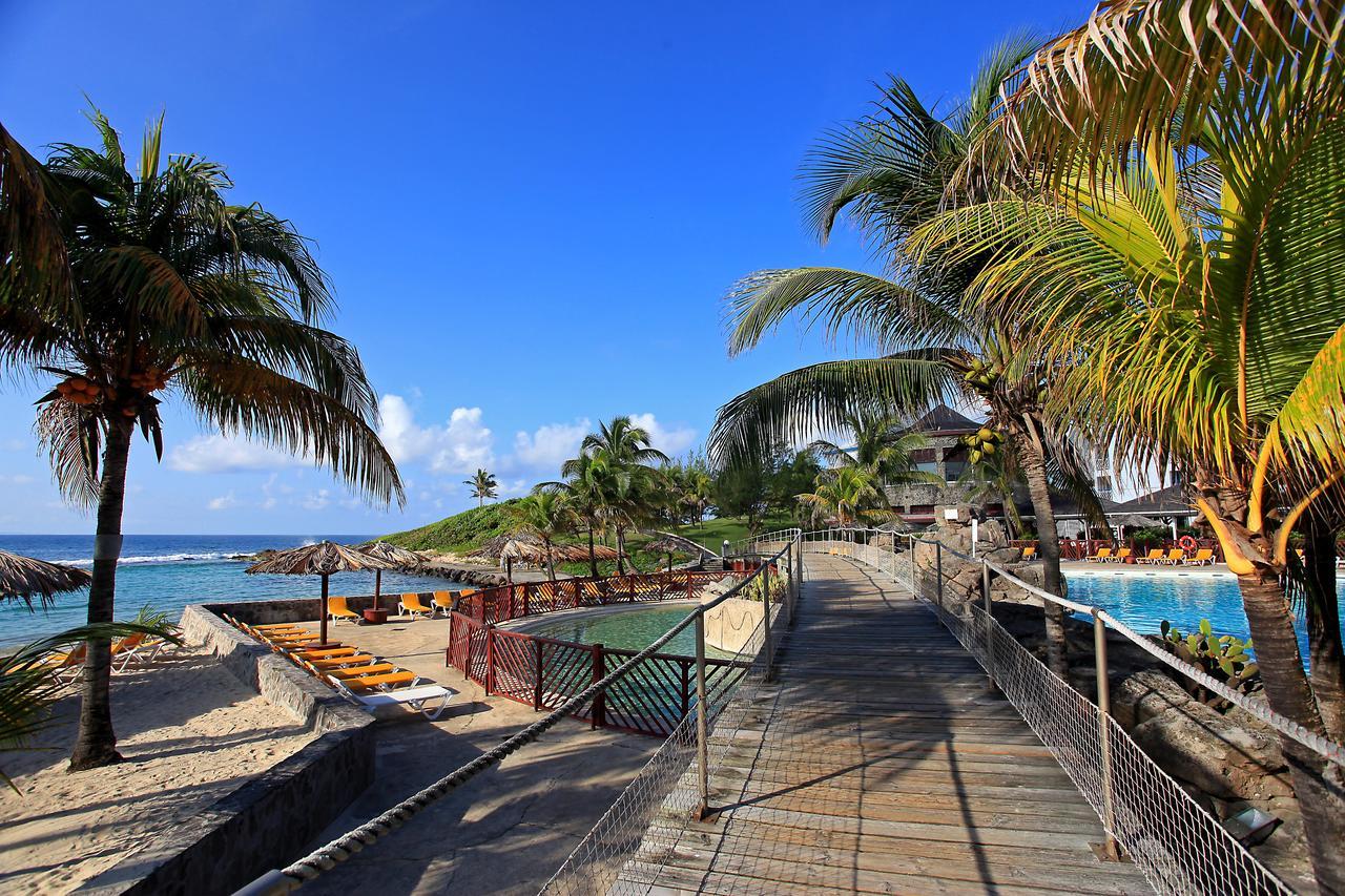 Le Manganao Aparthotel Saint-Francois  Exterior photo